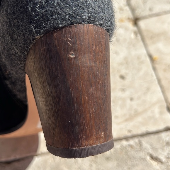 Clarks suede, leather and flannel zip-up booties. - Picture 8 of 10